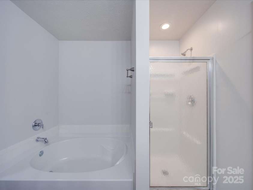 5670 Hammermill Drive, Harrisburg, NC 28075.  MLS# CAR4240141, YatesRealty ID 4255. 