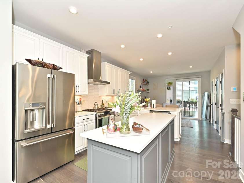 143 Music Hall Way, Charlotte, NC 28203.  MLS# CAR4412588, YatesRealty ID 42552. 
