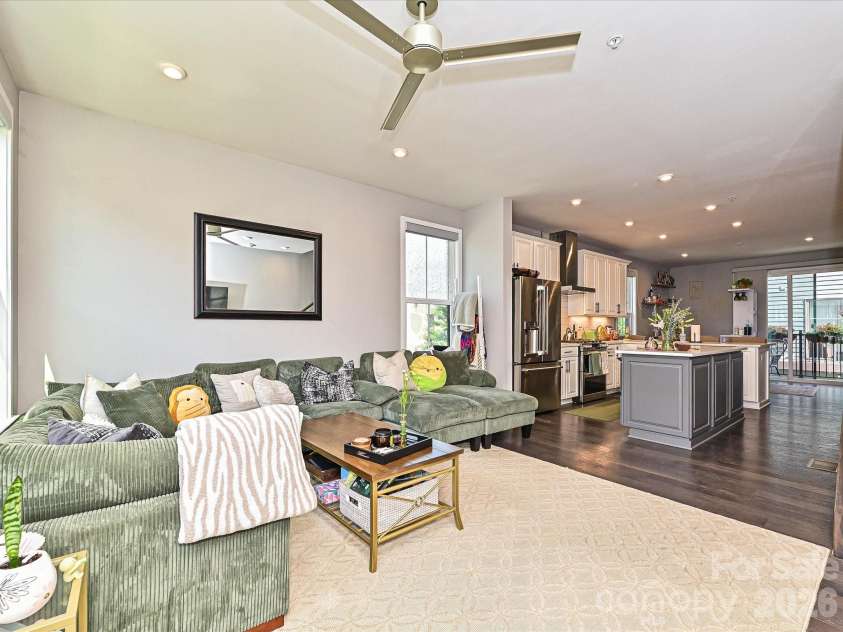 143 Music Hall Way, Charlotte, NC 28203.  MLS# CAR4412588, YatesRealty ID 42552. 