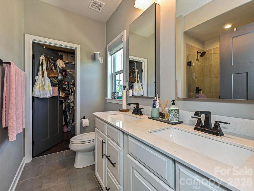 143 Music Hall Way, Charlotte, NC 28203.  MLS# CAR4412588, YatesRealty ID 42552. 