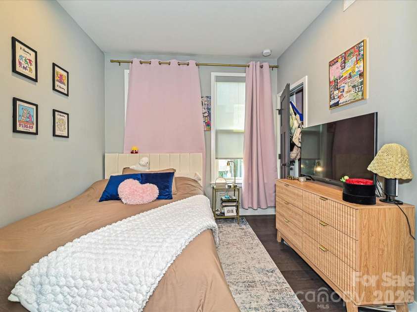 143 Music Hall Way, Charlotte, NC 28203.  MLS# CAR4412588, YatesRealty ID 42552. 