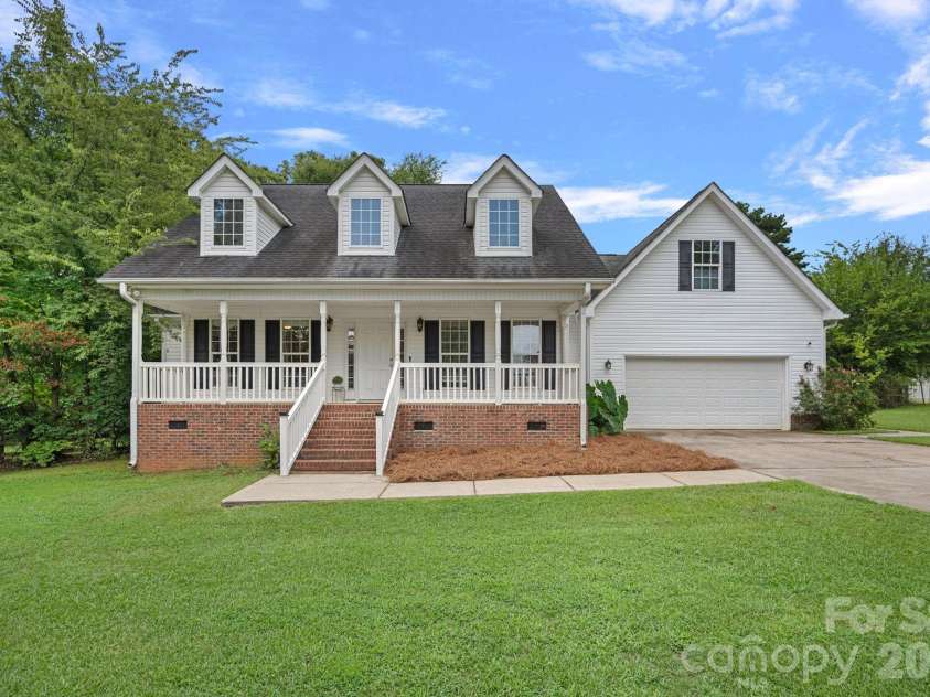 9801 Joe Kerr Road, Waxhaw, NC 28173.  MLS# CAR4411505, YatesRealty ID 42554. 