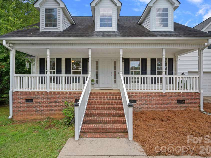 9801 Joe Kerr Road, Waxhaw, NC 28173.  MLS# CAR4411505, YatesRealty ID 42554. 