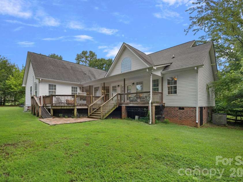 9801 Joe Kerr Road, Waxhaw, NC 28173.  MLS# CAR4411505, YatesRealty ID 42554. 