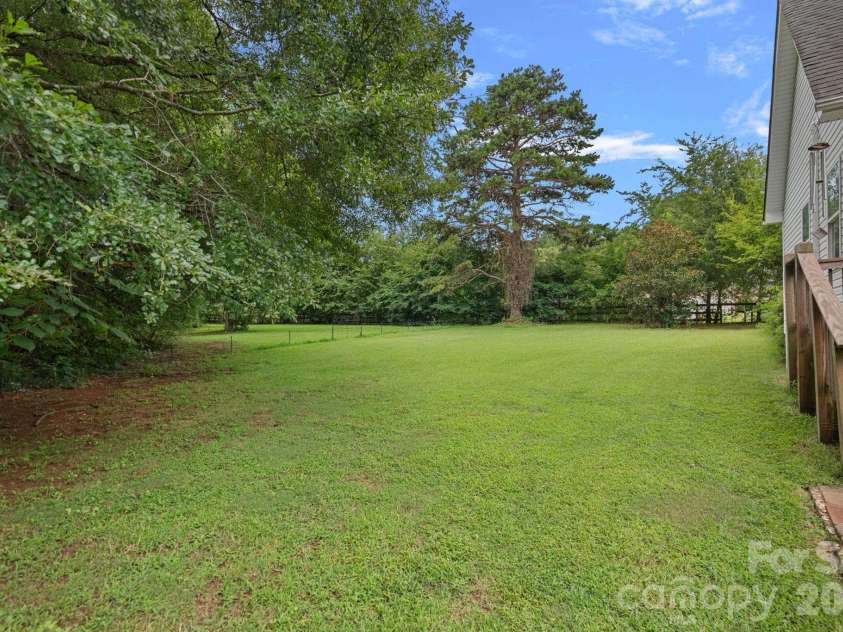9801 Joe Kerr Road, Waxhaw, NC 28173.  MLS# CAR4411505, YatesRealty ID 42554. 