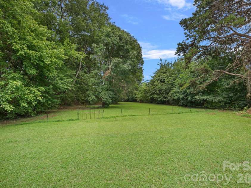 9801 Joe Kerr Road, Waxhaw, NC 28173.  MLS# CAR4411505, YatesRealty ID 42554. 