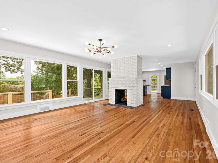 155 Oak Terrace, Arden, NC 28704.  MLS# CAR4411955, YatesRealty ID 42555. 