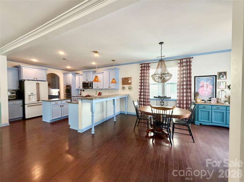 16523 Landen Forest Lane, Davidson, NC 28036.  MLS# CAR4407830, YatesRealty ID 42556. 