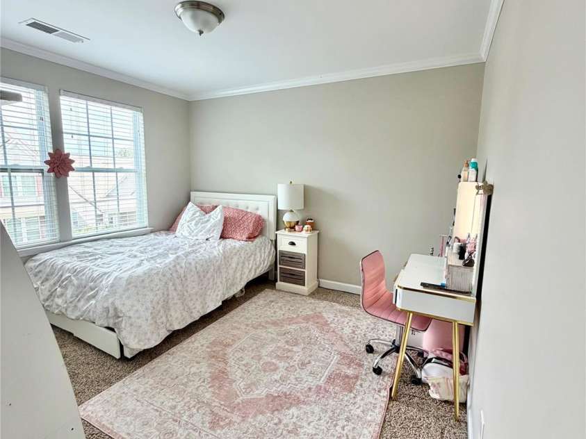 16523 Landen Forest Lane, Davidson, NC 28036.  MLS# CAR4407830, YatesRealty ID 42556. 