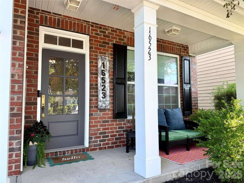 16523 Landen Forest Lane, Davidson, NC 28036.  MLS# CAR4421792, YatesRealty ID 42556. 