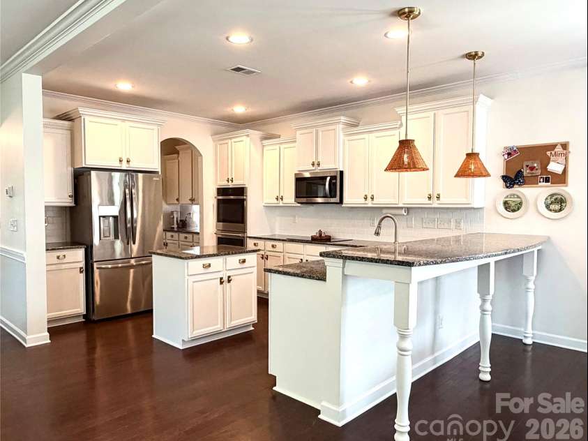 16523 Landen Forest Lane, Davidson, NC 28036.  MLS# CAR4421792, YatesRealty ID 42556. 