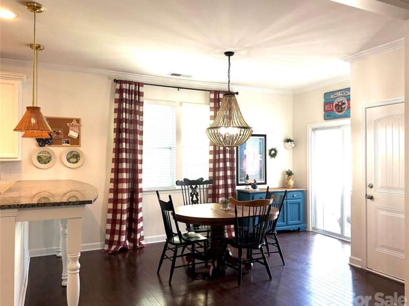 16523 Landen Forest Lane, Davidson, NC 28036.  MLS# CAR4421792, YatesRealty ID 42556. 