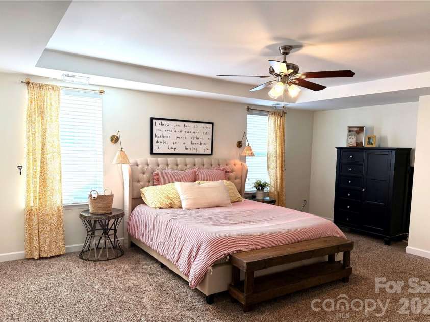 16523 Landen Forest Lane, Davidson, NC 28036.  MLS# CAR4421792, YatesRealty ID 42556. 
