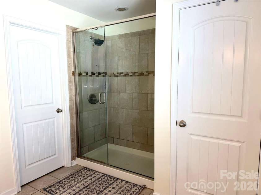 16523 Landen Forest Lane, Davidson, NC 28036.  MLS# CAR4421792, YatesRealty ID 42556. 