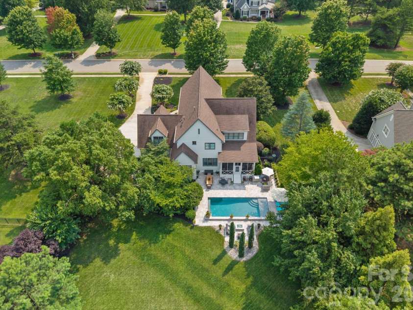 137 Torrence Chapel Road, Mooresville, NC 28117.  MLS# CAR4404777, YatesRealty ID 42559. 