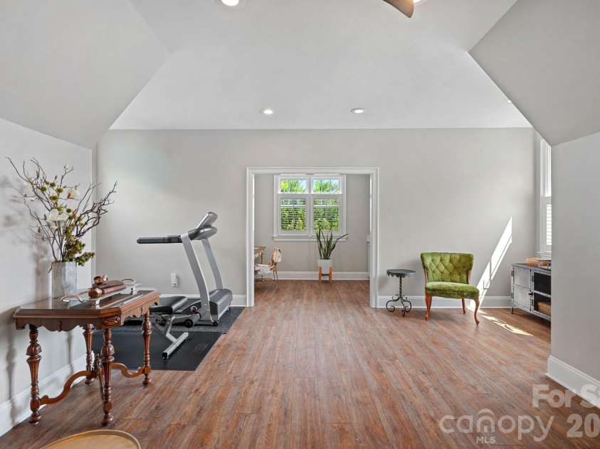 137 Torrence Chapel Road, Mooresville, NC 28117.  MLS# CAR4404777, YatesRealty ID 42559. Flex Space Gym