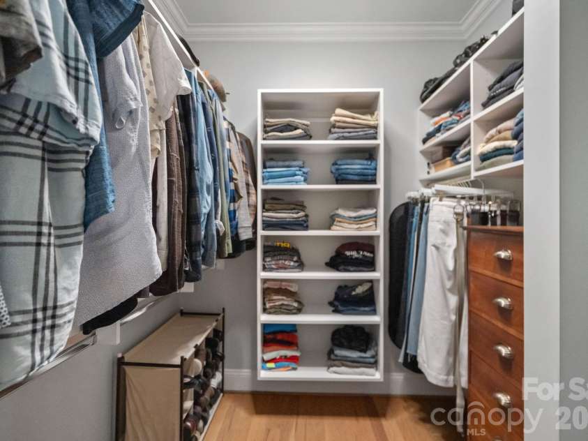 137 Torrence Chapel Road, Mooresville, NC 28117.  MLS# CAR4404777, YatesRealty ID 42559. Primary Closet 2