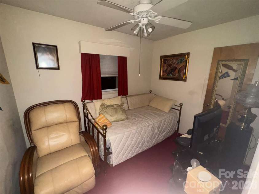 1529 Market Street, Cheraw, SC 29520.  MLS# CAR4358172, YatesRealty ID 4256. 
