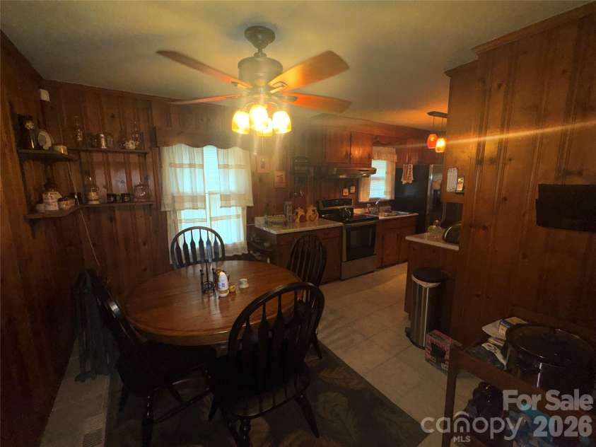 1529 Market Street, Cheraw, SC 29520.  MLS# CAR4358172, YatesRealty ID 4256. 