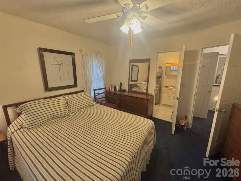 1529 Market Street, Cheraw, SC 29520.  MLS# CAR4358172, YatesRealty ID 4256. 
