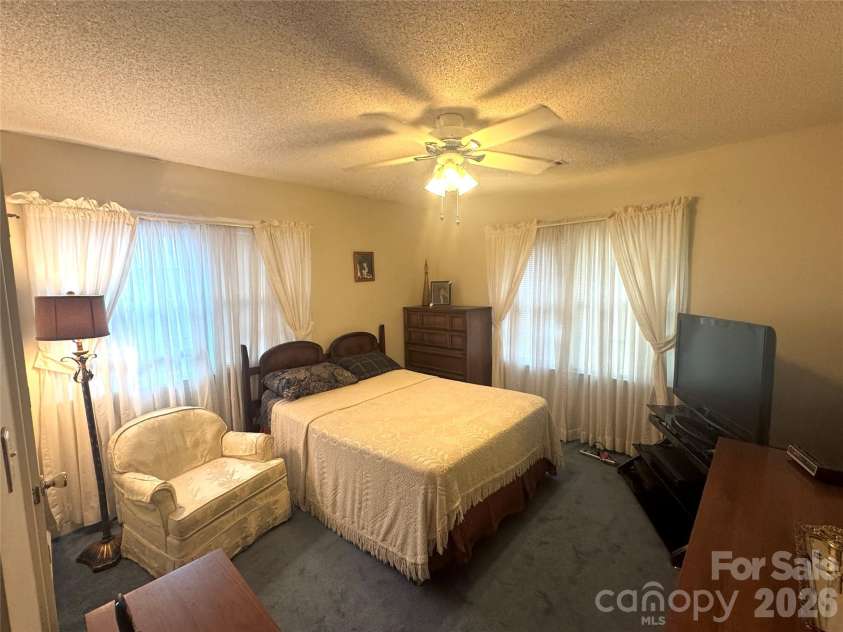 1529 Market Street, Cheraw, SC 29520.  MLS# CAR4358172, YatesRealty ID 4256. 