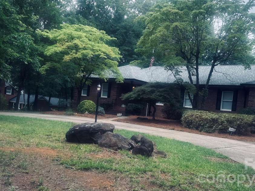 111 Forest Hills Drive, Mount Holly, NC 28120.  MLS# CAR4410751, YatesRealty ID 42560. 