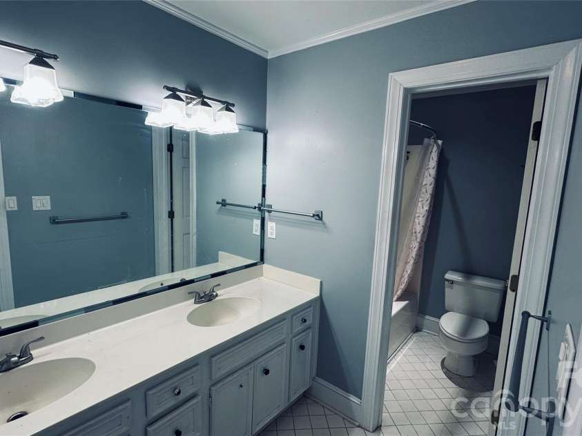 111 Forest Hills Drive, Mount Holly, NC 28120.  MLS# CAR4410751, YatesRealty ID 42560. 