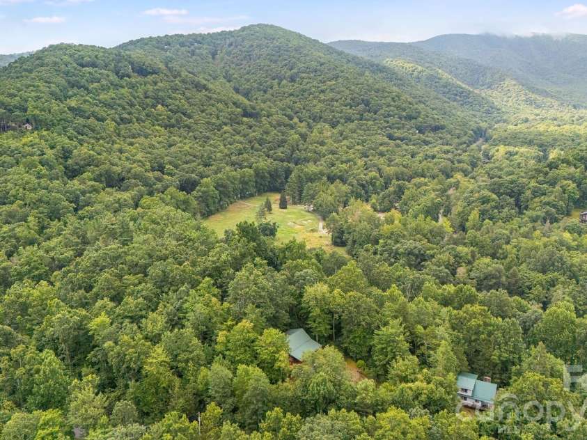 256 Fairway Loop, Burnsville, NC 28714.  MLS# CAR4410607, YatesRealty ID 42562. 