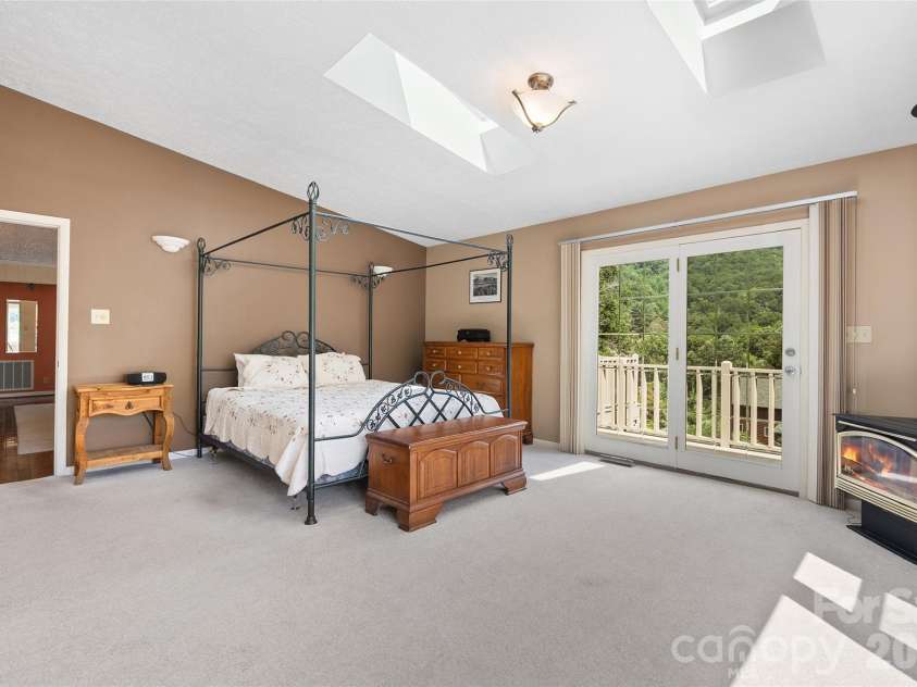 30 Hillcrest Road, Maggie Valley, NC 28751.  MLS# CAR4411601, YatesRealty ID 42566. 