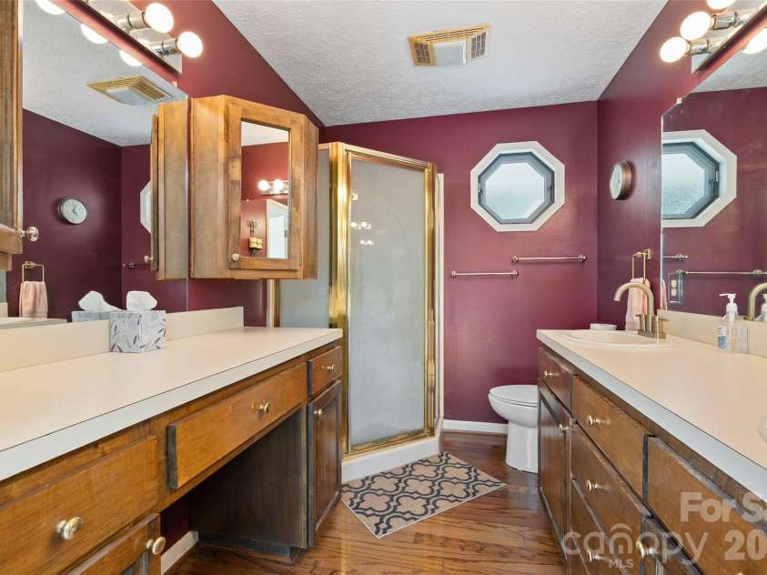 30 Hillcrest Road, Maggie Valley, NC 28751.  MLS# CAR4411601, YatesRealty ID 42566. 