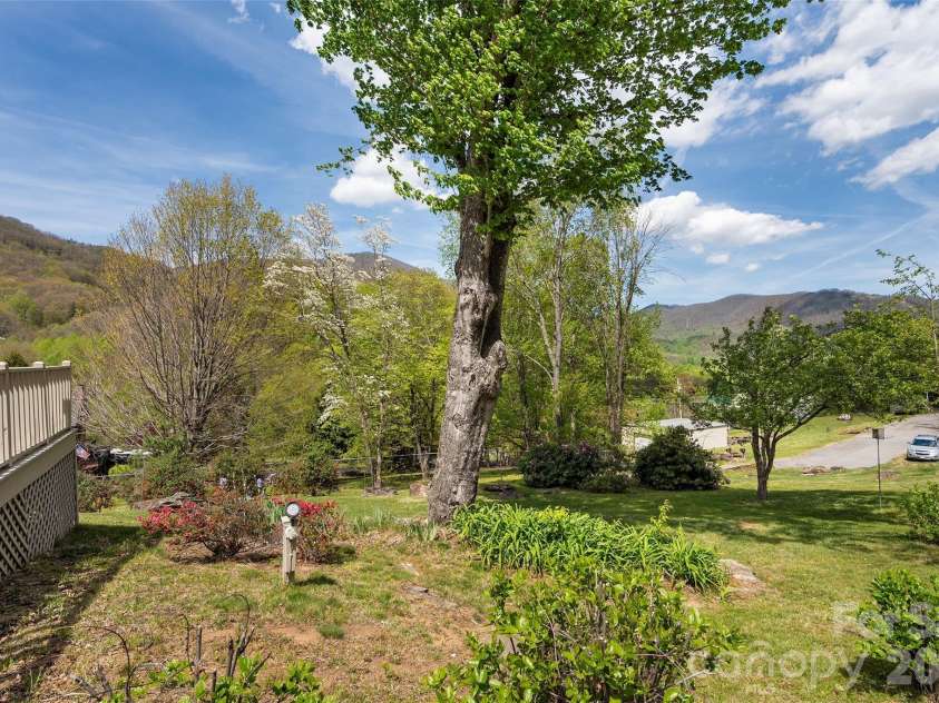 30 Hillcrest Road, Maggie Valley, NC 28751.  MLS# CAR4411601, YatesRealty ID 42566. 