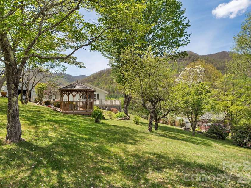 30 Hillcrest Road, Maggie Valley, NC 28751.  MLS# CAR4411601, YatesRealty ID 42566. 