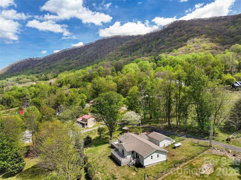 30 Hillcrest Road, Maggie Valley, NC 28751.  MLS# CAR4411601, YatesRealty ID 42566. 