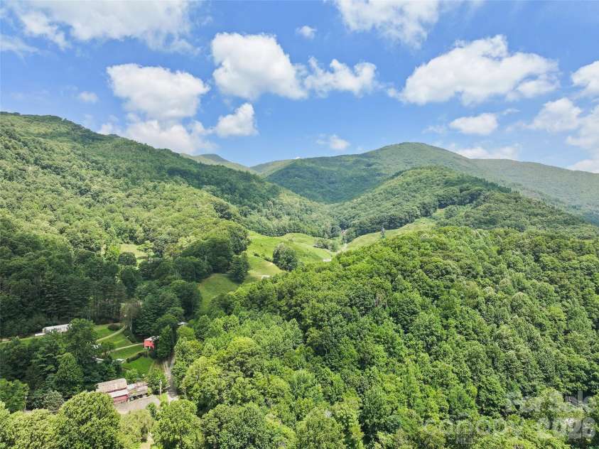 30 Hillcrest Road, Maggie Valley, NC 28751.  MLS# CAR4411601, YatesRealty ID 42566. 