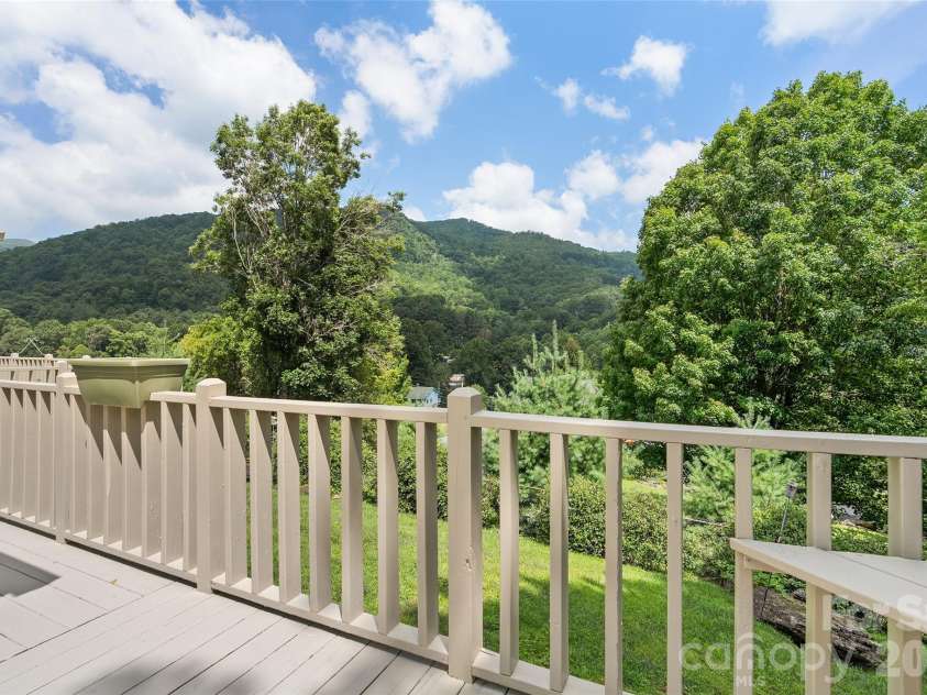 30 Hillcrest Road, Maggie Valley, NC 28751.  MLS# CAR4411601, YatesRealty ID 42566. 