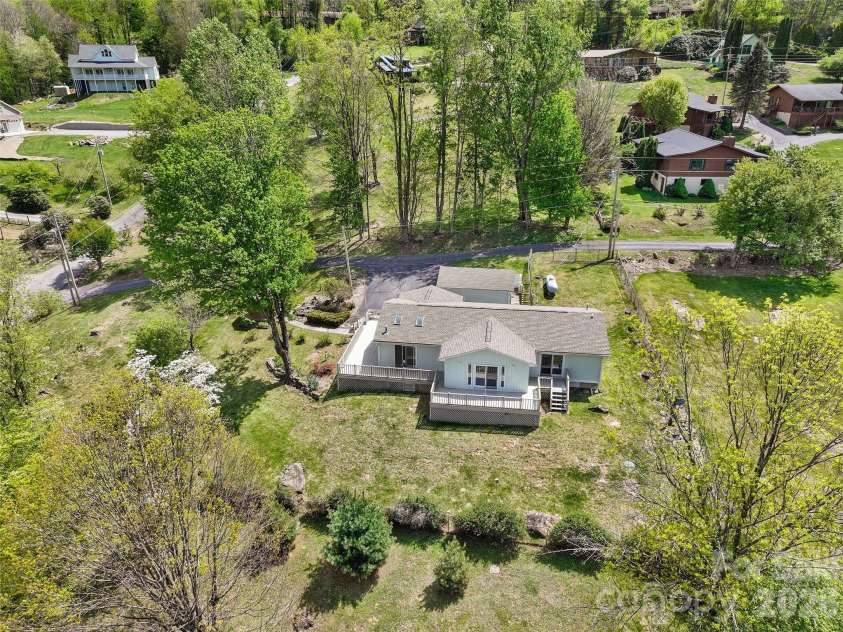 30 Hillcrest Road, Maggie Valley, NC 28751.  MLS# CAR4411601, YatesRealty ID 42566. 