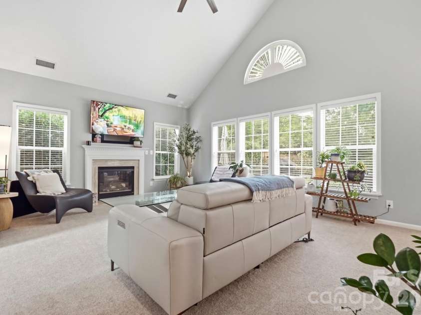 12609 Kemerton Lane, Huntersville, NC 28078.  MLS# CAR4407714, YatesRealty ID 42567. 