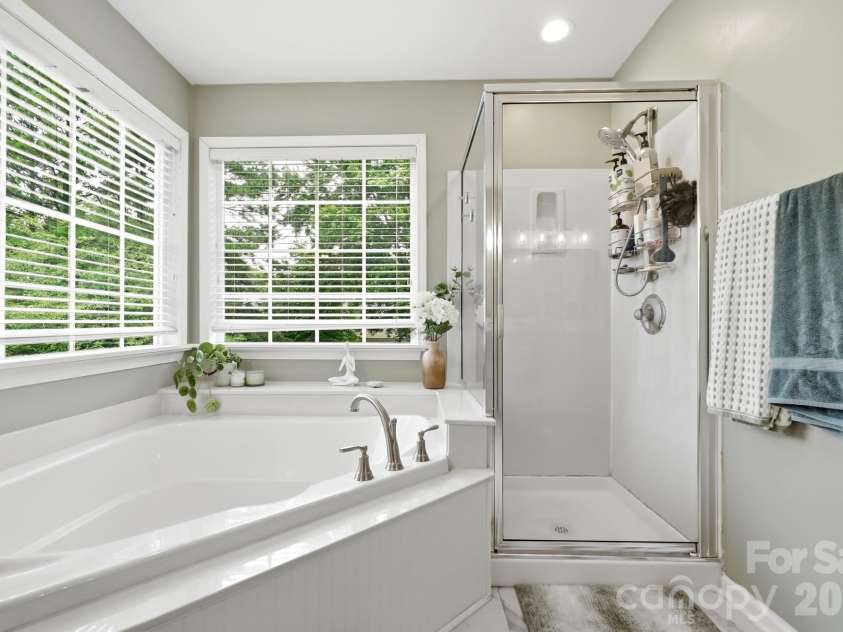 12609 Kemerton Lane, Huntersville, NC 28078.  MLS# CAR4407714, YatesRealty ID 42567. 