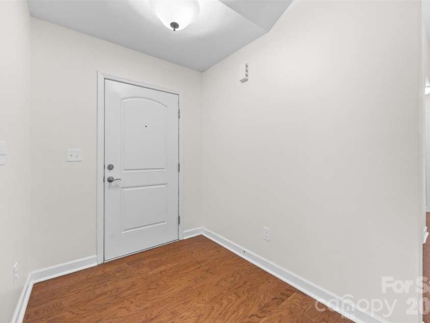274 Lone Oak Circle, Rock Hill, SC 29732.  MLS# CAR4398102, YatesRealty ID 42568. 