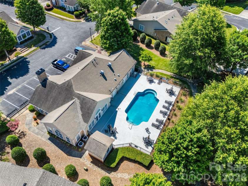 274 Lone Oak Circle, Rock Hill, SC 29732.  MLS# CAR4398102, YatesRealty ID 42568. 