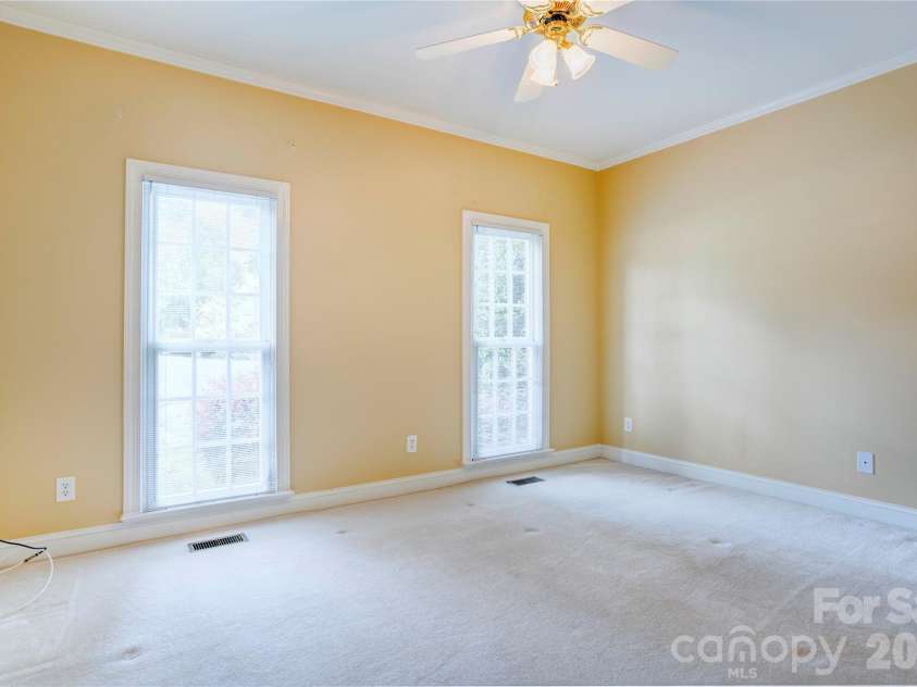 1152 Windsor Drive, Kannapolis, NC 28081.  MLS# CAR4411989, YatesRealty ID 42569. 