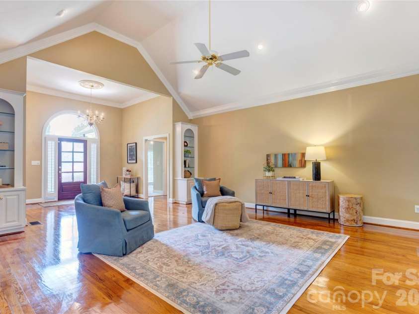1152 Windsor Drive, Kannapolis, NC 28081.  MLS# CAR4411989, YatesRealty ID 42569. Great Room looking towards front entry