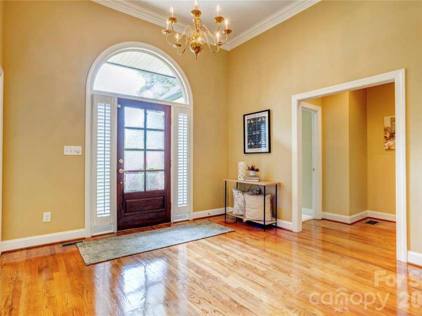 1152 Windsor Drive, Kannapolis, NC 28081.  MLS# CAR4411989, YatesRealty ID 42569. Home entry