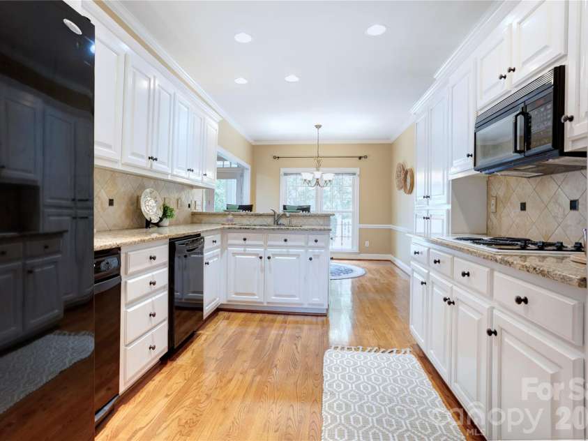 1152 Windsor Drive, Kannapolis, NC 28081.  MLS# CAR4411989, YatesRealty ID 42569. Kitchen
