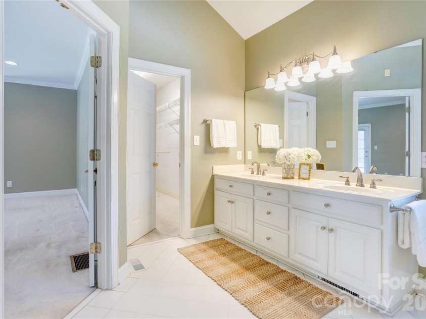 1152 Windsor Drive, Kannapolis, NC 28081.  MLS# CAR4411989, YatesRealty ID 42569. Primary Bath, double sink area