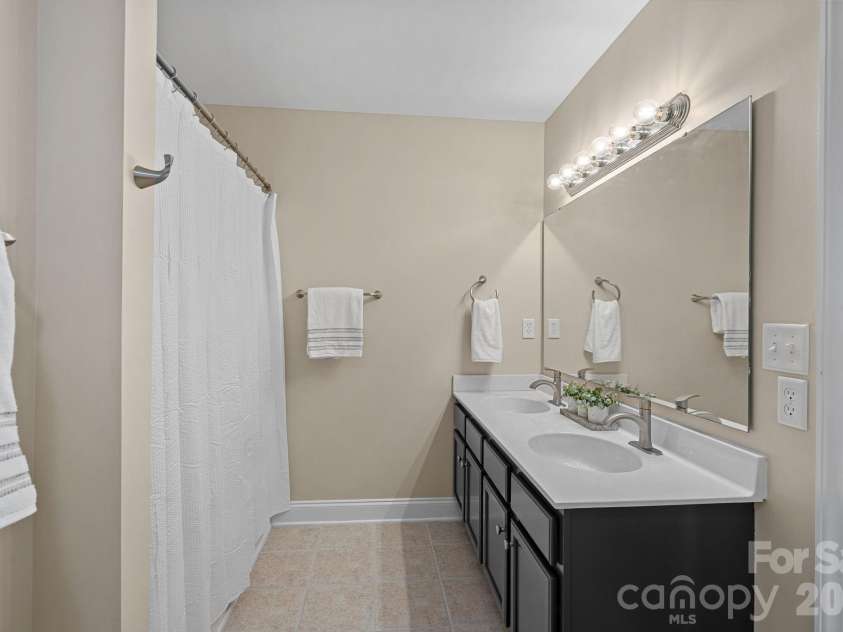 103 High Ridge Road, Mooresville, NC 28117.  MLS# CAR4344209, YatesRealty ID 4257. 