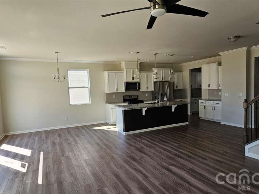 19113 Hawk Haven Lane, Charlotte, NC 28278.  MLS# CAR4358216, YatesRealty ID 4257. 