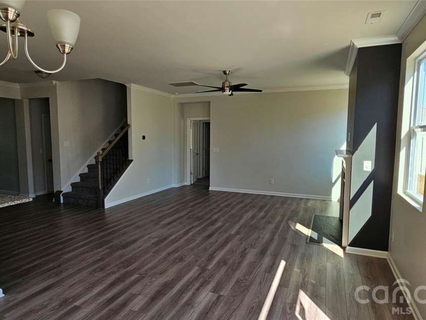 19113 Hawk Haven Lane, Charlotte, NC 28278.  MLS# CAR4358216, YatesRealty ID 4257. 
