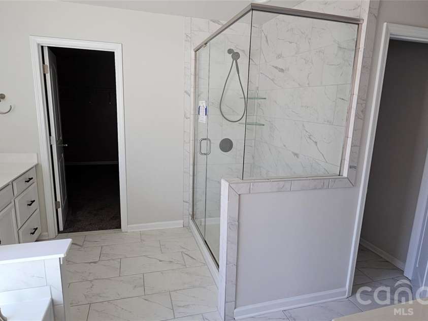 19113 Hawk Haven Lane, Charlotte, NC 28278.  MLS# CAR4358216, YatesRealty ID 4257. 