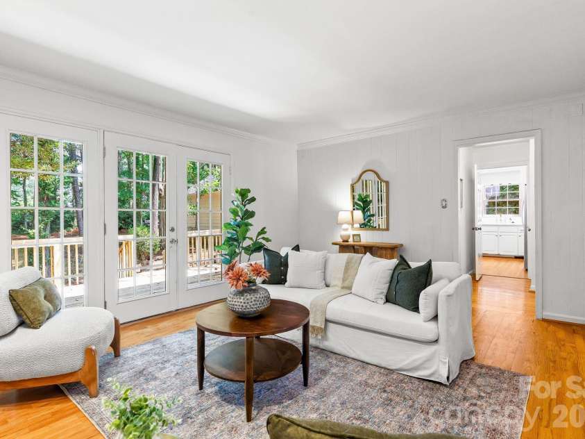 5901 Grosner Place, Charlotte, NC 28211.  MLS# CAR4391756, YatesRealty ID 42575. 